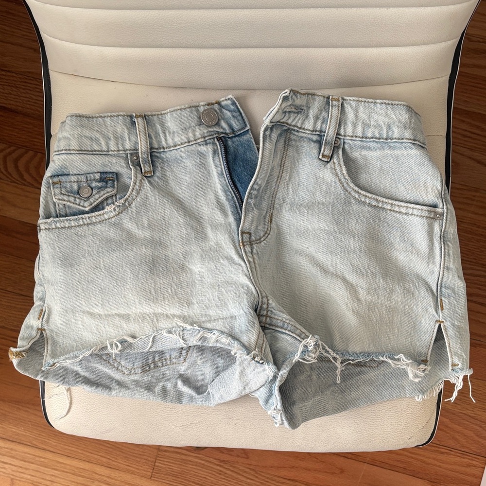 PacSun Light Wash Jean Shorts